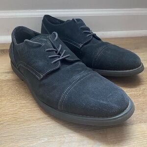 Calvin Klein Finlay Suede Cap Toe Oxford Style Men’s Dress Shoes in Gray